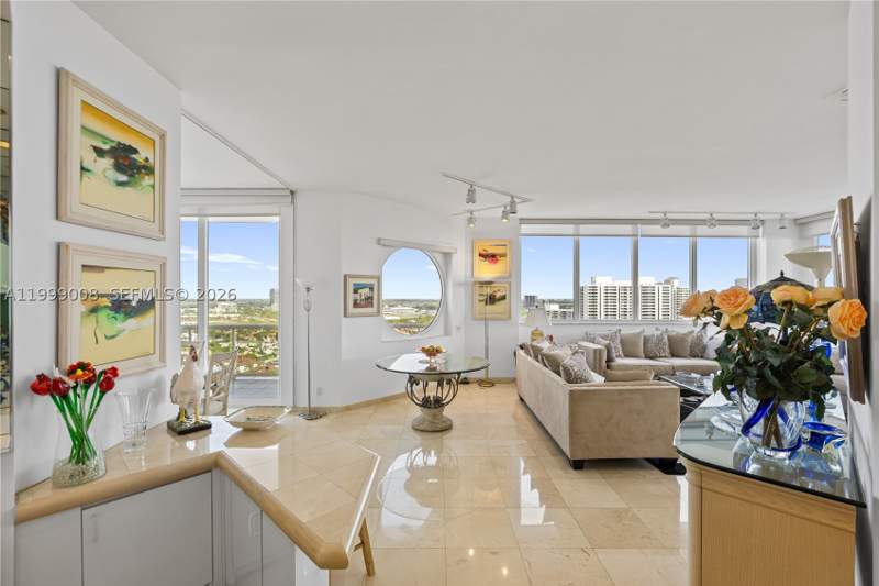 2 bedroom Condominium at 3802 NE 207th St 2704, One Island Place, Aventura — photo 4