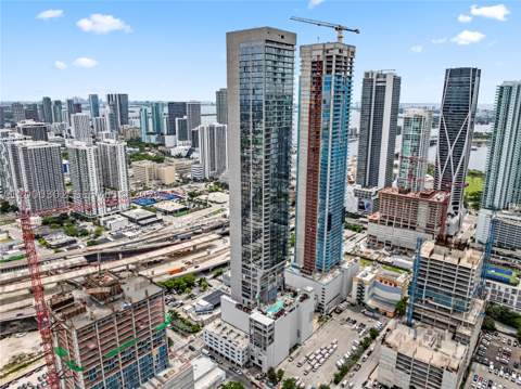 20 NE 11th St 4403, Miami FL - photo 24 of 29