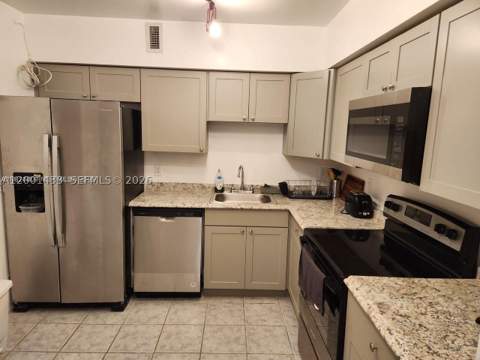 5700 Collins Ave 4N, Miami Beach FL - photo 9 of 37