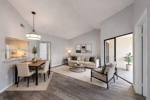 1149 Independence Trl 1149H, Homestead FL - photo 12 of 25