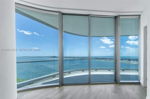 175 SE 25 Rd 501, Miami FL - photo 11 of 68