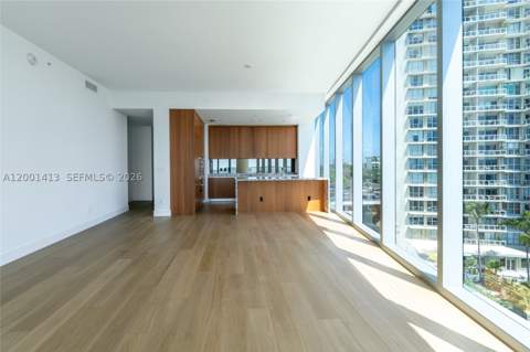 175 SE 25 Rd 501, Miami FL - photo 16 of 68