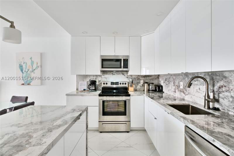 1 bedroom Condominium at 19370 Collins Ave 1406, Ocean Reserve Condo, Sunny Isles Beach — photo 2