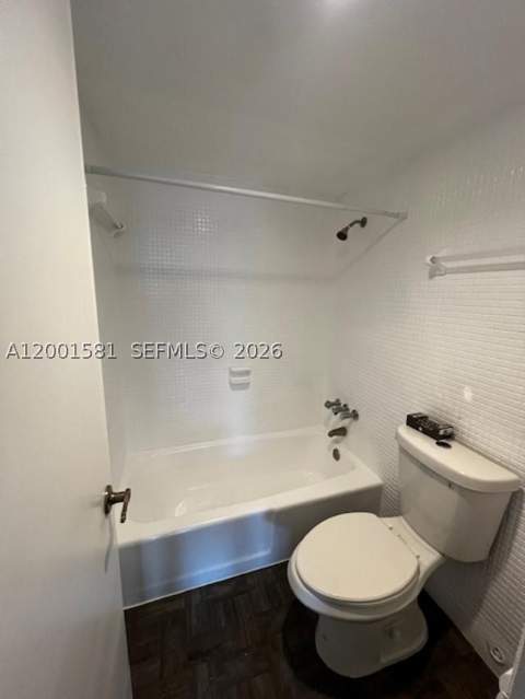 677 SW 9th Ave 205, Miami FL - photo 18 of 27