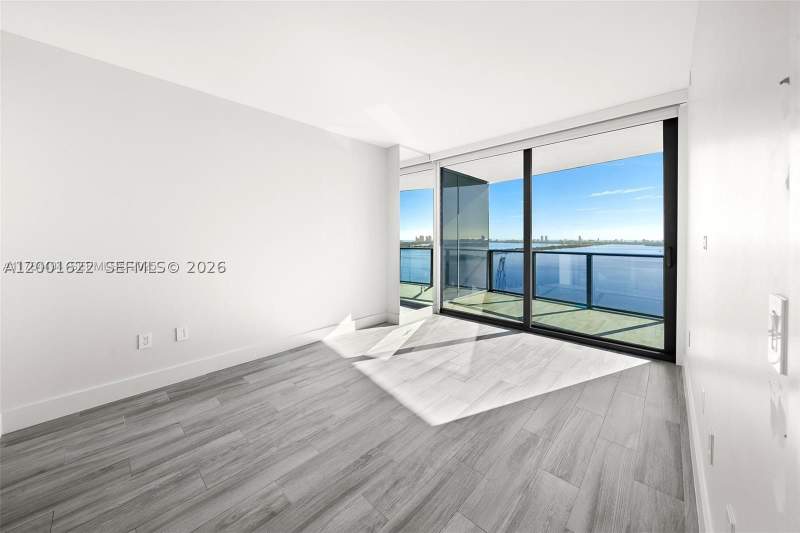 2 bedroom Condominium at 460 NE 28th St 2707, Icon Bay Condo, Miami — photo 4