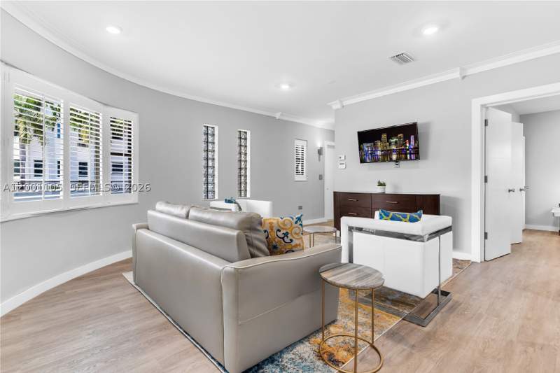 2 bedroom SingleFamilyResidence at 8101 Harding Ave, Haynsworth Beach Sub, Miami Beach — photo 3