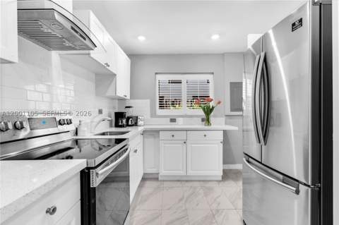 8101 Harding Ave, Miami Beach FL - photo 6 of 34