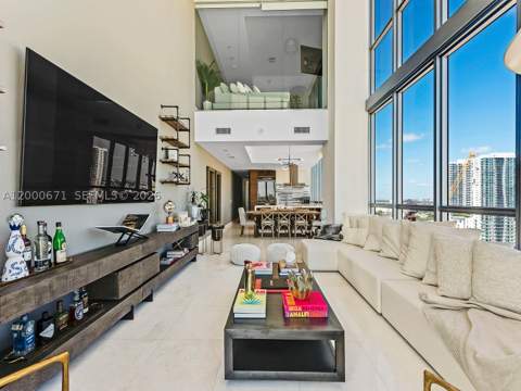 1100 Biscayne Blvd 2105, Miami FL - photo 7 of 17