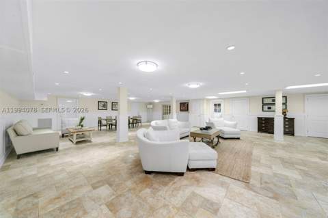 585 Arvida Pkwy, Coral Gables FL - photo 17 of 18