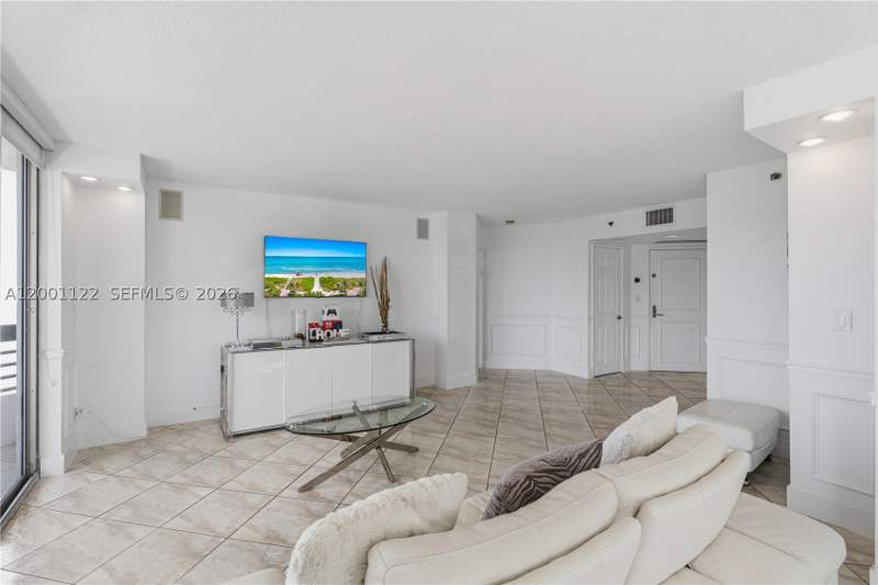 2 bedroom Condominium at 3600 Mystic Pointe Dr 513, Mystic Pointe Condo No On, Aventura — photo 3