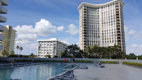 5601 Collins Ave 1110, Miami Beach FL - photo 16 of 17