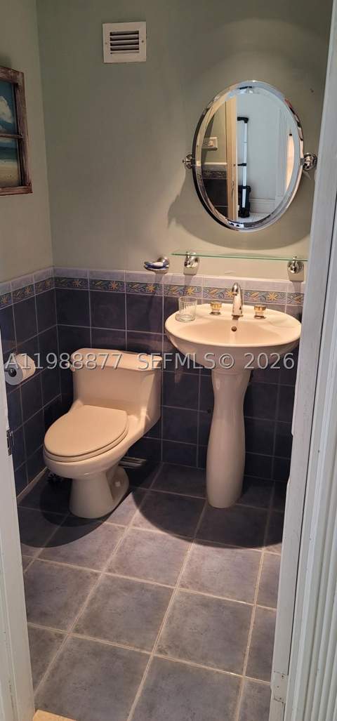 5601 Collins Ave 1110, Miami Beach FL - photo 7 of 17