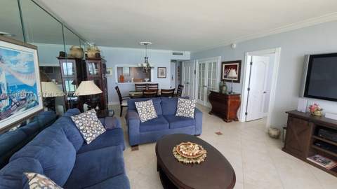 5601 Collins Ave 1110, Miami Beach FL - photo 9 of 17