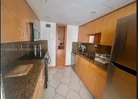 900 Bay Dr 311, Miami Beach FL - photo 13 of 36