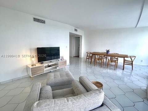 900 Bay Dr 311, Miami Beach FL - photo 9 of 36