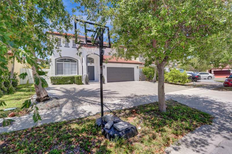 4 bedroom SingleFamilyResidence at 10231 SW 227th Ln, Herfa Sub, Cutler Bay — photo 5