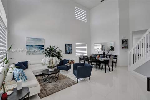 10231 SW 227th Ln, Cutler Bay FL - photo 9 of 72