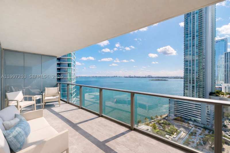 2 bedroom Condominium at 650 NE 32nd St 2005, Paraiso Bay Condo, Miami — photo 1
