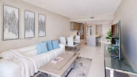 650 NE 32nd St 2005, Miami FL - photo 11 of 28