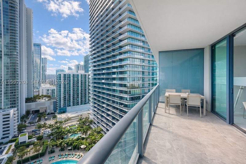 2 bedroom Condominium at 650 NE 32nd St 2005, Paraiso Bay Condo, Miami — photo 2
