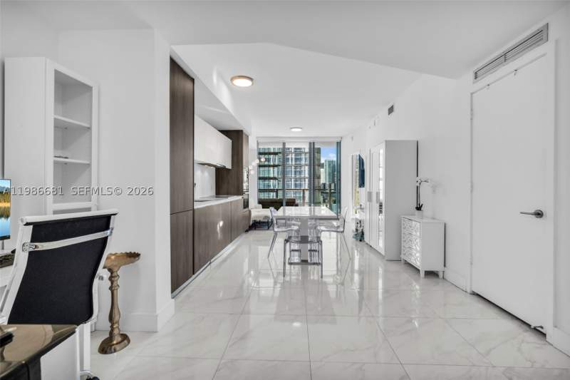 1 bedroom Condominium at 2900 NE 7th Ave 1408, Biscayne Beach Condo, Miami — photo 3