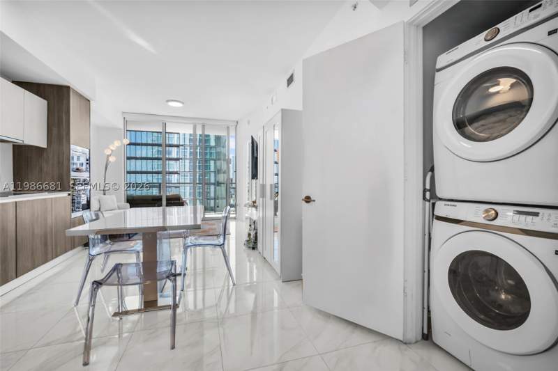 1 bedroom Condominium at 2900 NE 7th Ave 1408, Biscayne Beach Condo, Miami — photo 4
