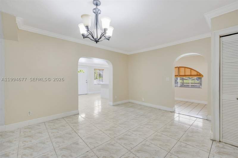 4 bedroom SingleFamilyResidence at 674 W 23rd St, Seminole City Sec 1, Hialeah — photo 5