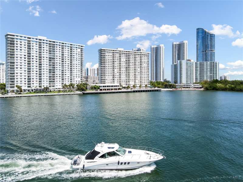2 bedroom Condominium at 300 Bayview Dr 315, Arlen House Condo, Sunny Isles Beach — photo 1