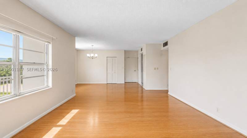 2 bedroom Condominium at 300 Bayview Dr 315, Arlen House Condo, Sunny Isles Beach — photo 5