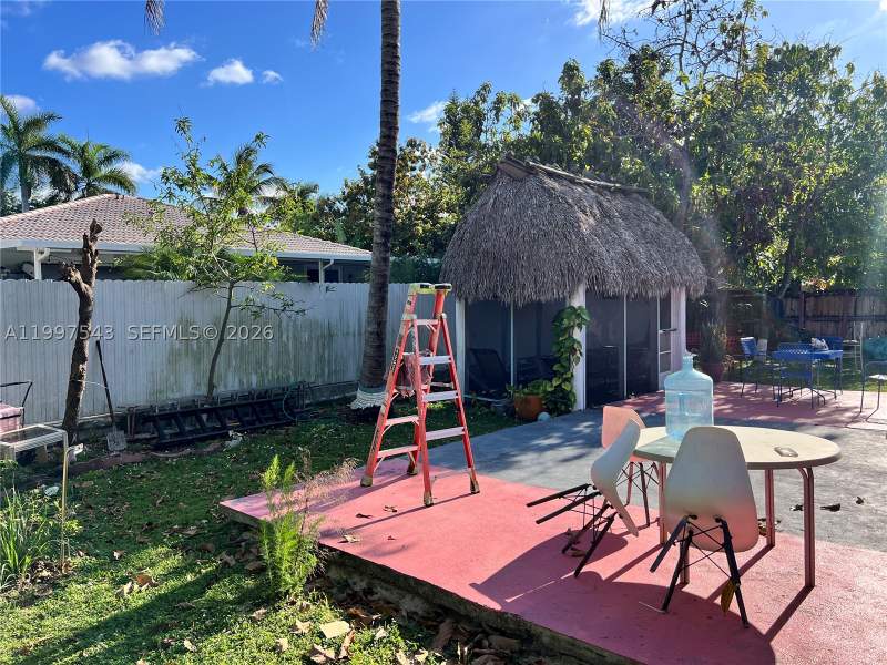 5 bedroom SingleFamilyResidence at 13256 SW 265th Terr, Meadow Wood Manor Sec 7, Homestead — photo 4