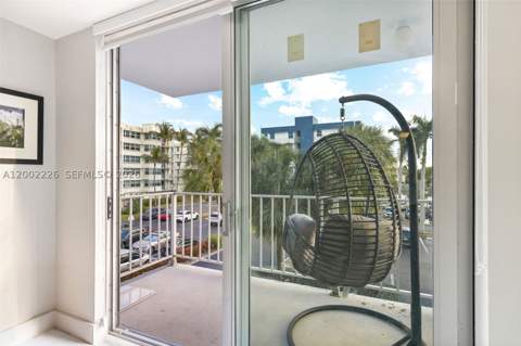 16546 NE 26th Ave 3J, North Miami Beach FL - photo 21 of 29