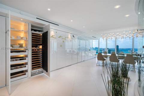300 S Pointe Dr Ph-5, Miami Beach FL - photo 18 of 87