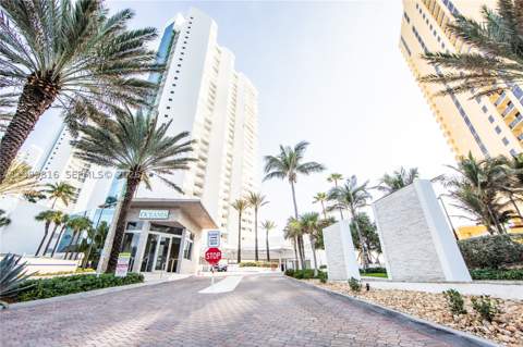 16500 Collins Ave 554, Sunny Isles Beach FL - photo 21 of 24