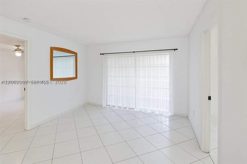 2 bedroom Condominium at 2600 Collins Ave 405, Lake Beach Club Condo, Miami Beach — photo 3