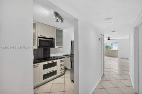1250 Lincoln Rd 404, Miami Beach FL - photo 7 of 37