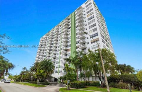 2150 Sans Souci Blvd C1502, North Miami FL - photo 22 of 25