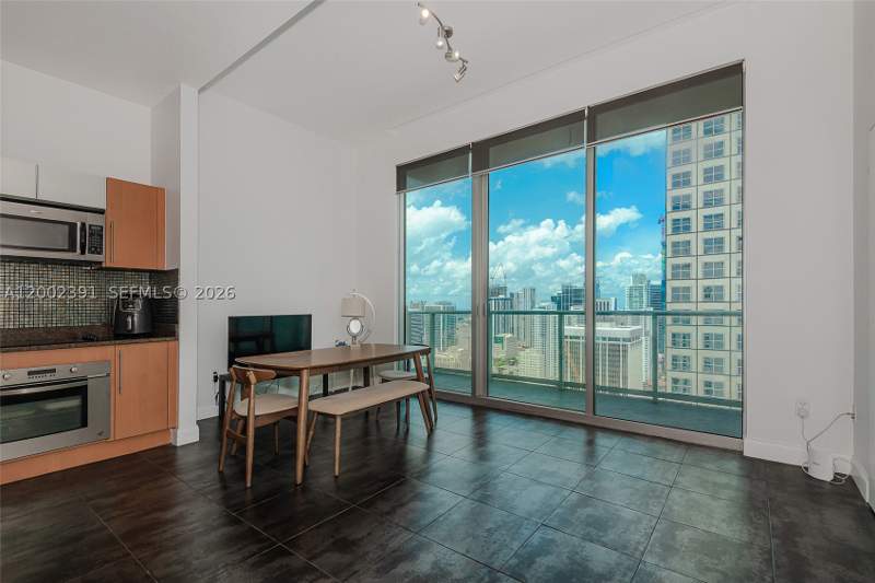 1 bedroom Condominium at 300 S Biscayne Blvd Ph-3903, Met 1, Miami — photo 2