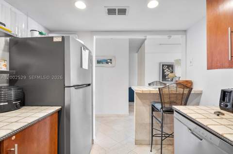 300 Bayview Dr 1503, Sunny Isles Beach FL - photo 18 of 38
