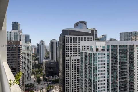 485 Brickell Ave 4104, Miami FL - photo 20 of 35