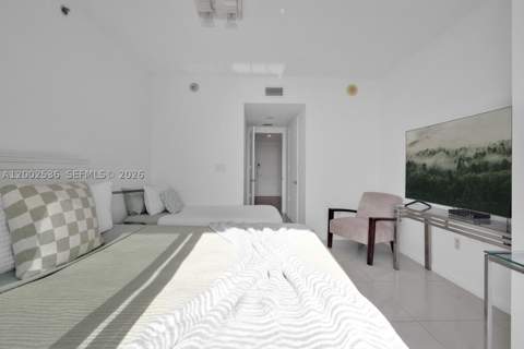 485 Brickell Ave 4104, Miami FL - photo 23 of 35