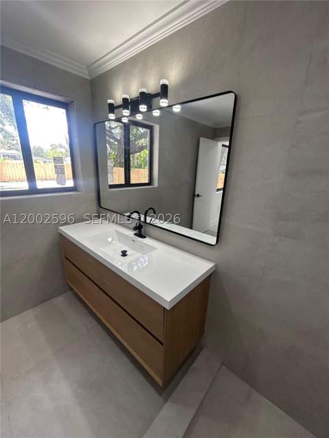 1242 NE 145th St, Miami FL - photo 17 of 25