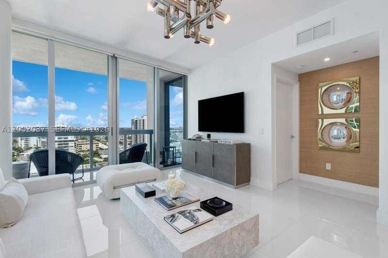 1 bedroom Condominium at 6899 Collins Ave 1109, North Carillon Beach Cond, Miami Beach — photo 5