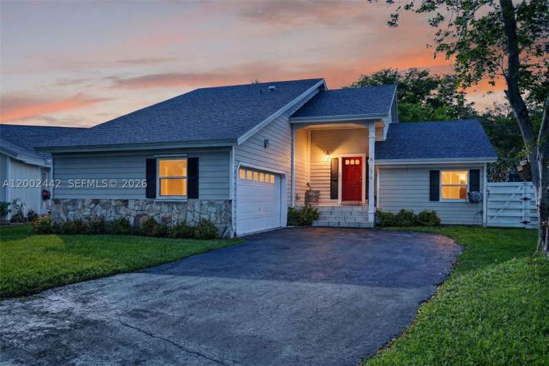 3 bedroom SingleFamilyResidence at 14914 SW 142nd Pl, COUNTRY WALK SEC 4, Miami — photo 1