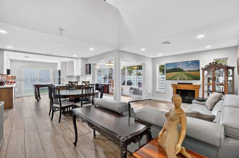 14914 SW 142nd Pl, Miami FL - photo 14 of 46
