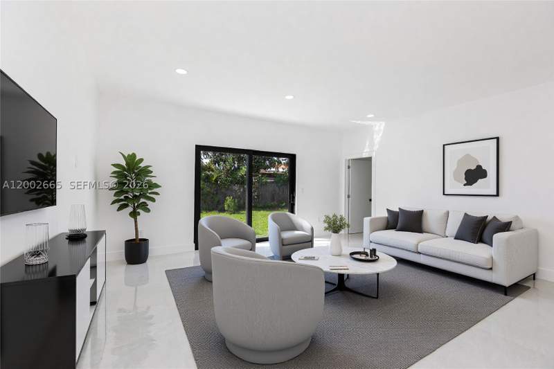 4 bedroom SingleFamilyResidence at 5550 SW 4th St, El Camino Park, Miami — photo 5