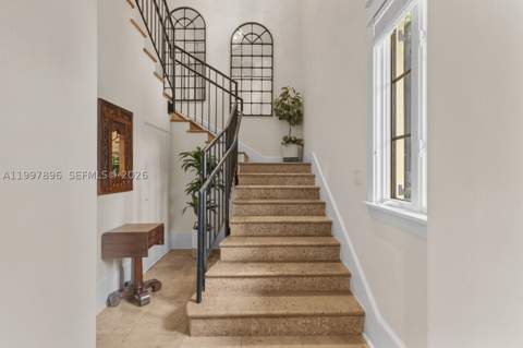 685 Harbor Ln, Key Biscayne FL - photo 12 of 46