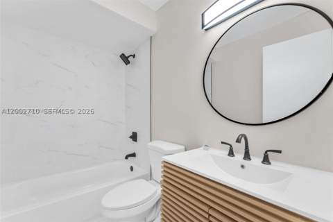 7996 Crespi Blvd, Miami Beach FL - photo 19 of 24