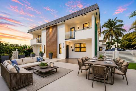 7996 Crespi Blvd, Miami Beach FL - photo 21 of 24