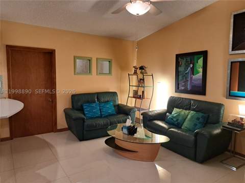 14527 SW 106th Ter, Miami FL - photo 10 of 33