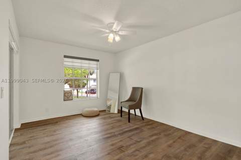 10441 Mahogany Key Cir 202, Miami FL - photo 21 of 42